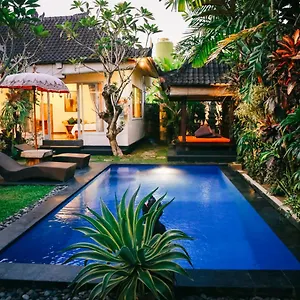Villa Rumah Karda